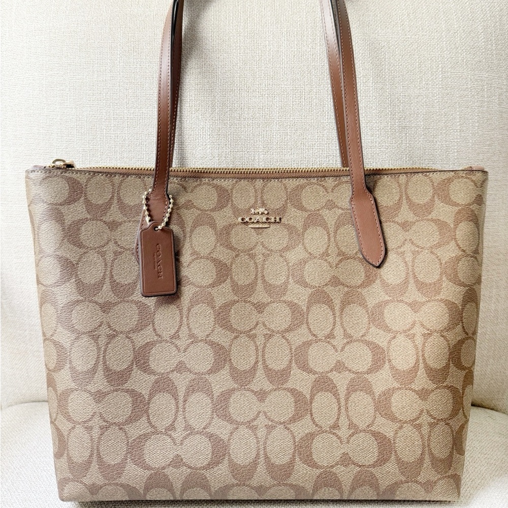 Coach zip top tote signature canvas